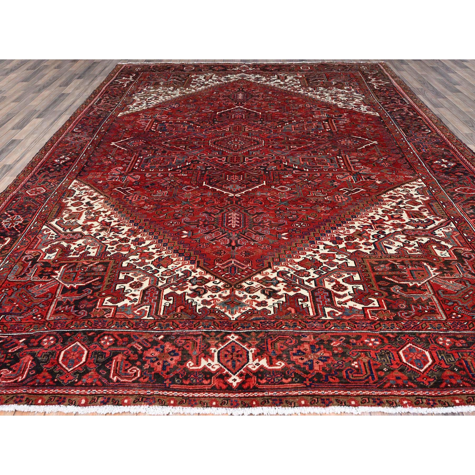 9'8"x12'4" Scarlet Red With Bistro White Corners, Hand Knotted Cropped Thin, Vintage Persian Heriz With Central Geometric Medallion Design, 100% Wool, Even Wear, Good Condition, Sides and Ends Professionally Secured, Oriental Rug Sh108 - Image 3